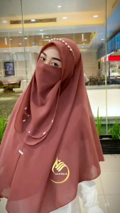 Simpel tapi Menarik Khimar Ameera Instan Belah Cadar karet