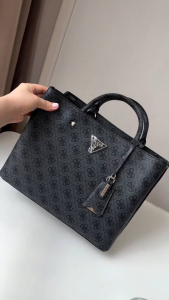 ORIGINAL GUESS MERIDIAN SATCHEL/TOTE BAG