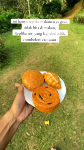 Replika Makanan Roti Cromboloni Croissant Eropa Fiber-resin Dekorasi