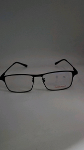 แว่นสายตายาว เลนส์บลูบล๊อคออโต้ ออกแดดเปลี่ยนสี