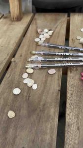 Pensil Alis Implora 2in1: Alat Makeup Tahan Lama & Mudah Digunakan