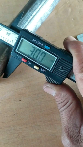 As Besi Bulat Diameter 30 mm Panjang 20 cm