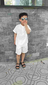 Quần đùi bé trai và bố từ 10 - 85kg - quần  màu trắng chất đũi hàng may kỹ ( ảnh chụp thật)