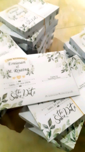 (Per 100 pcs) Undangan Pernikahan Murah Sunatan Khitanan Perkawinan Softcover Lipat Dua Bahan BC