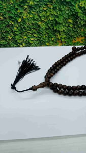 Tasbih Kayu Galih Asem Asli 8mm H683: Pilihan Terbaik untuk Ibadah