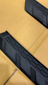 Sillplate Belakang Xpander 2022-2025: Aksesoris Mobil Hitam Chrome