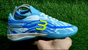 SEPATU FUTSAL TERBARU FREE KAOS KAKI