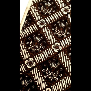 Kain jarik batik cap sogan Jogja motif Roro Ireng kembang
