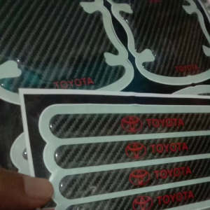 Stiker timbul pelindung handel pintu mobil toyotasuzukidaihatsu