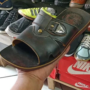 sendal pria model baru kulit