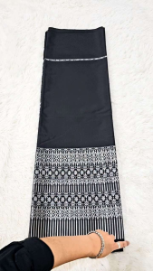 SET รวมผ้าไหมล้านนาลายเชิง 10 สีงามๆ ผ้าถุงล้านนา ผ้าไทยซิ่น ผ้าไหมล้านนา สีกลีบบัว สีทอง สีนู๊ดกะปิ สีเงิน สีชมพูบานเย็น เป็นของขวัญให้ญาติ ของขวัญปีใหม่ ผ้าซิ่น ผ้าผืนยังไม่เย็บ 2 หลา