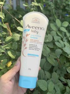 Sữa dưỡng ẩm không mùi Aveeno Baby Daily Moisture Fragrance Free Lotion tuýp 227g