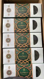 KURMA SAFAWI 1kg PREMIUM BOX Madinah Korma Syafawi Shofawi Sofawi Medina Shafawi Safawy Royal 1 kg