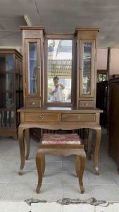 โต๊ะเครื่องแป้ง โต๊ะไม้สัก สูง 180 x กว้าง 100 x ลึก 50 cm. สีเสี้ยนดำน้ำตาล ทำจากไม้สักแท้ คุณภาพดี มีประกันสินค้า แพคจัดส่งอย่างดี ทางร้านจัดส่งเอง