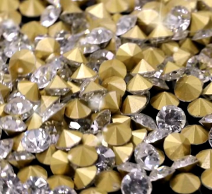 เพชรตูดแหลม เพชรก้นแหลม เพชรคริสตัล เพชรกลม เพชรเล่นไฟ พลอยคริสตัล พลอยกระจก เพชรกระจก 1-10 มม ติดพระ ติดเล็บ คลิกที่นี้