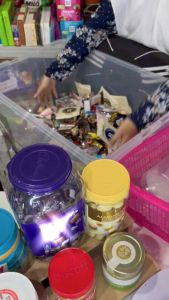 รวมช็อกโกแลตนำเข้าหลากหลายแบรนด์ 1 กระปุก ต่อ 1 ตัก