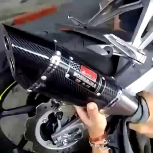 knalpot racing suara gahar YOSHIMURA R11 dua lubang untuk vixion cb150r cbr150 fu r15 byson dll