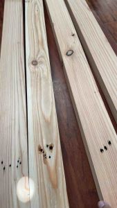 ไม้สนนอก ขาไม้สน ไม้ท่อน กว้าง 7.5 ยาว 100 หนา 3.5 ซม ไม้มีรอยตะปู