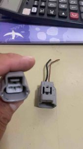 2 พิน ปลั๊กรถยนต์ และ 1 พิน พร้อมสายไฟ พิเศษ สำหรับเทียบยิ่งยิ่ง ของแท้มือสอง รหัส P220