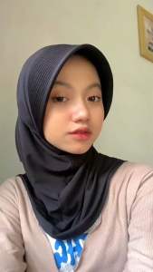 Bergo Hamidah Sport Jersey Pet Tebal: Desain Sporty untuk Wanita