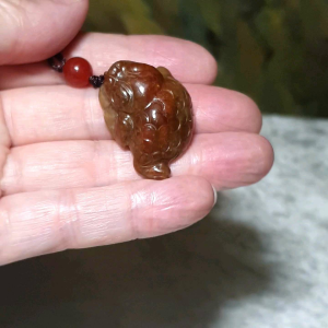Type A Red Jadeite 3 dimensional 3 Legged Toad Jade pendant (with certificate) [Natural Crystal] 翡翠天然红翡立体三脚金蟾吊坠(带证书)
