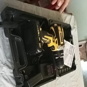 máy Khoan bin dewalt