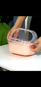 Hamster Carrier Box 小宠便携外出箱 Kotak Bawa Hamster With Bottle Water Portable Travel Case Pet Bag 猫砂盆 Hamster House Travel Box Cage Anak Tikus Transparent Carrier 一家宠物店 Pet shop penang