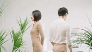 นาฬิกาแบรนด์ Taurus รุ่น 639 เงินหน้าปัดน้ำเงิน สำหรับความสะอาดและความงามดี ราคา 639 เงิน