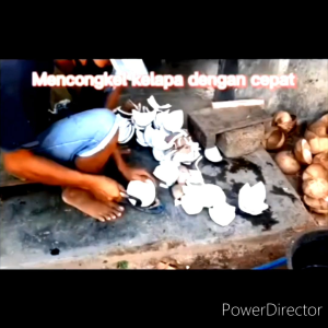 Cukil Kelapa: Alat Pemisah Batok Kelapa dengan Putih Nya