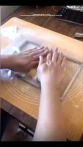 Bingkai perata adonan dengan ketebalan 1cm untuk membuat kue kering dengan bahan stainless