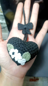 หัวใจดำดอกไม้ปัก Mini Flower Noir Heart