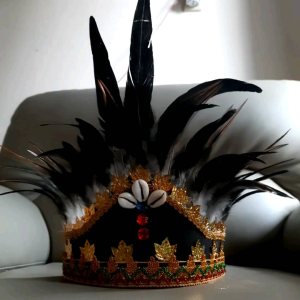 Asesoris mahkota Dayak Dan Papua Cocok Untuk Semua Acara