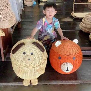 ตะกร้า หมี ถังหมา ใส่ผ้า มีฝาปิด สานจากหวายแท้ทั้งใบ ใบใหญ่ น่ารัก