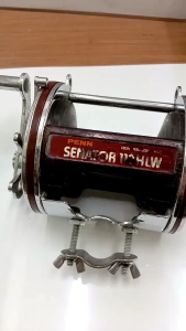 PENN SENATOR II OVERHEAD BOTTOM BAITCAST REEL (USED)