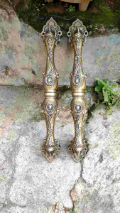 Gagang Pintu Rumah Kuningan Kunci Motif Telpon Ukir Antik 38 cm 4 Pcs