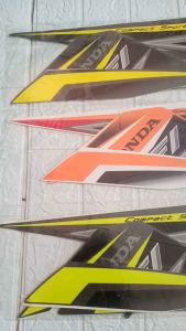 Sticker Striping Lis body beat FI Combi 2014 Warna Orange