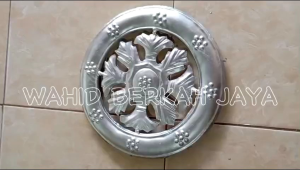 Ornamen Pagar Besi Tempa Motif Ring Bunga Diameter 30cm Aksesoris Pintu Pagar