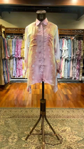 Tanira Tunik by Dian Pelangi LIMITED EDITION Blus Baju Atasan Blouse Casual Formal Kerja Kantor Pesta Pernikahan Kondangan Wanita Cantik Anggun Modis Modern Simple Elegan Mewah Model Korea Terbaru Motif Jumputan Sasirangan Kekinian