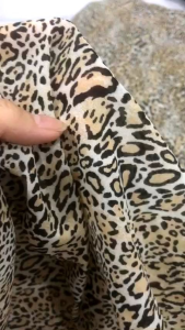 vải voan lụa họa tiết da beo dày vừa mềm rũ _( khổ 1m5) may đầm váy áo đầm maxi áo dài vv