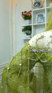Kebaya Akas Nikah Semata Kaki Elisap Full Payet\\n\\n Apa Itu Kebaya Akas Nikah Semata Kaki?\\n\\nKebaya akas nikah semata kaki adalah pakaian tradisional Indonesia yang sering digunakan dalam acara pernikahan. Kebaya ini memiliki desain elegan dan khas, sehingga sangat cocok digunakan dalam acara formal seperti pernikahan. Kebaya akas nikah semata kaki Elisap full payet adalah contoh kebaya berkualitas tinggi yang dirancang dengan detail dan perhatian terhadap setiap elemen desain.\\n\\n Kebaya Desain Elegan\\n\\nKebaya akas nikah semata kaki Elisap full payet memiliki desain elegan yang memadukan unsur tradisional dan modern. Kebaya ini dibuat dari bahan berkualitas tinggi dan dilengkapi dengan payet yang indah, memberikan sentuhan mewah dan glamour pada penampilan penggunanya.\\n\\n Kebaya untuk Acara Nikah\\n\\nKebaya akas nikah semata kaki Elisap full payet adalah pilihan sempurna untuk acara pernikahan. Desainnya yang elegan dan khas membuat kebaya ini menjadi pilihan yang tepat untuk memperlihatkan kecantikan dan keanggunan penggunanya dalam momen spesial tersebut.\\n\\n Bagaimana Memilih Kebaya Akas Nikah Semata Kaki yang Berkualitas Tinggi?\\n\\nMemilih kebaya akas nikah semata kaki berkualitas tinggi memerlukan beberapa pertimbangan penting. Berikut adalah beberapa tips yang dapat membantu Anda memilih kebaya yang tepat untuk acara pernikahan Anda.\\n\\n Perhatikan Desain dan Material\\n\\nPertama-tama, pastikan bahwa kebaya yang Anda pilih memiliki desain yang sesuai dengan selera dan kepribadian Anda. Selain itu, perhatikan juga bahan yang digunakan dalam pembuatan kebaya tersebut. Bahan berkualitas tinggi akan memberikan rasa nyaman saat dipakai dan memastikan bahwa kebaya akan tahan lama.\\n\\n Periksa Kerapian dan Detail\\n\\nSelanjutnya, periksa kerapian dan detail kebaya tersebut. Pastikan bahwa setiap elemen desain telah diproduksi dengan baik dan tidak ada cacat atau kerusakan pada kebaya tersebut. Detail seperti payet dan bordir harus dipasang dengan rapi dan tepat agar penampilan pengguna menjadi sempurna.\\n\\n Bagaimana Memadukan Kebaya Akas Nikah Semata Kaki dengan Aksesoris Lainnya?\\n\\nMemadukan kebaya akas nikah semata kaki dengan aksesoris lainnya dapat meningkatkan penampilan pengguna dan memberikan sentuhan akhir yang sempurna. Berikut adalah beberapa aksesoris yang dapat dipertimbangkan untuk memadukan dengan kebaya akas nikah semata kaki Elisap full payet.\\n\\n Rok Plisket\\n\\nRok plisket adalah aksesoris yang dapat dipadukan dengan kebaya akas nikah semata kaki Elisap full payet. Rok plisket memberikan sentuhan feminin dan anggun pada penampilan pengguna, sehingga cocok digunakan dalam acara pernikahan.\\n\\n Slayer Bahu\\n\\nSlayer bahu adalah aksesoris lain yang dapat dipertimbangkan untuk dipadukan dengan kebaya akas nikah semata kaki Elisap full payet. Slayer bahu memberikan sentuhan anggun dan mewah pada penampilan pengguna, sehingga cocok digunakan dalam acara pernikahan.\\n\\n Veil Hijab & Manset Spandex\\n\\nVeil hijab dan manset spandex adalah aksesoris tambahan yang dapat dipertimbangkan untuk memadukan dengan kebaya akas nikah semata kaki Elisap full payet. Veil hijab memberikan sentuhan feminin dan anggun pada penampilan pengguna, sementara manset spandex memberikan sentuhan mewah dan glamour pada penampilan pengguna.\\n\\nDengan mempertimbangkan semua faktor di atas, Anda dapat memilih kebaya akas nikah semata kaki Elisap full payet yang tepat untuk acara pernikahan Anda dan memadukannya dengan aksesoris lainnya untuk menciptakan penampilan yang sempurna.\n}