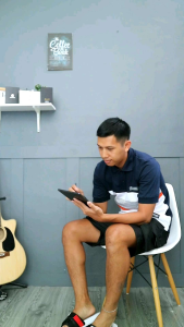 Kaos Distro Kerah Inocent Katun Combed 24s Free Stiker