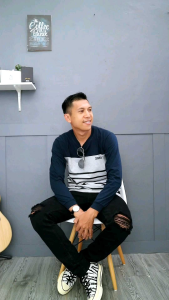 Kaos Distro Inocent Panjang Pria Katun Combed 24s NavyStripe