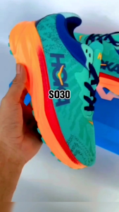 sepatu lari pria sport yang lagi viral sepatu jogging outdoor pria nyaman dipakai Sneakers jalan santai cowok