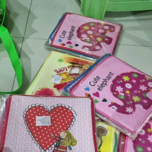 ผ้าเช็ดหน้าลายการ์ตูน 8×8