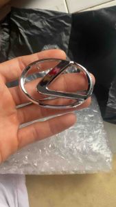 Logo vô lăng Lexus được dán trên các dòng xe ES240 ES300 ES350 IS200 IS300 RX270 RX300 GS300 NX20 logo nắp túi khí lexus có 2 phân loại to và nhỏ