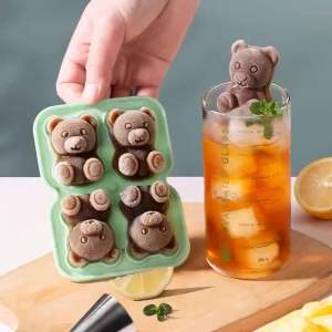 小熊冰块模具 (1套3个) Bear Ice Cube Mold谁能拒绝这么可爱的小熊冰块😍,太好看了吧✨~升级模具一次做4个👍🏻,网红饮品在家也能轻松做🌈!#小熊冰块模具 #