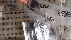 PLUG NINJA RR KARET TUTUP STANG JEPIT NINJA 150R 150RR 92066-1220