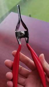 Kìm mở ống nhiên liệu dụng cục tách mở ống động cơ