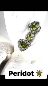 NATURAL PERIDOT EARRING ( Stong for vitality and strenght )