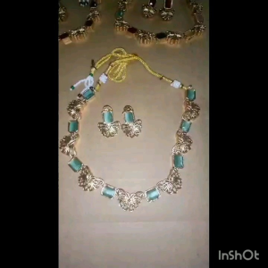 butterfly necklace with earring.. ready stock